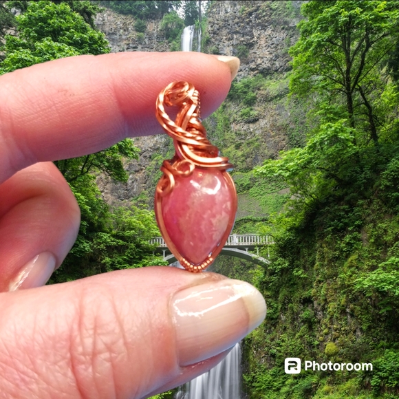 Artisan Copper Wire Wrap Rhodocrosite Pendant - Picture 4 of 6
